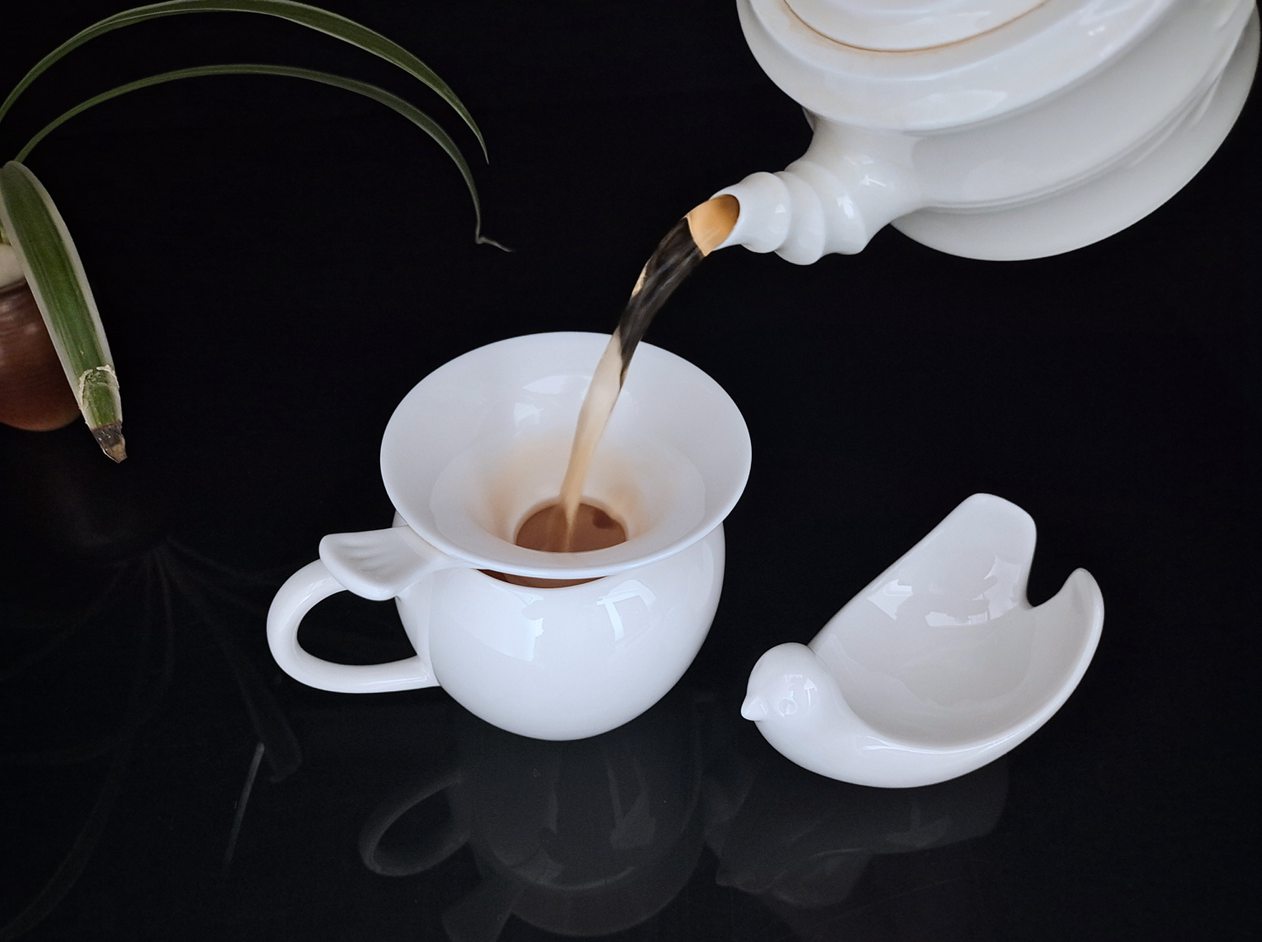 漏網(wǎng)使用嚴(yán)實(shí)細(xì)密的環(huán)保濾網(wǎng)，能更好的過濾茶湯