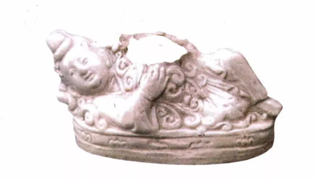 北宋定窯侍女枕，收藏在定州博物院